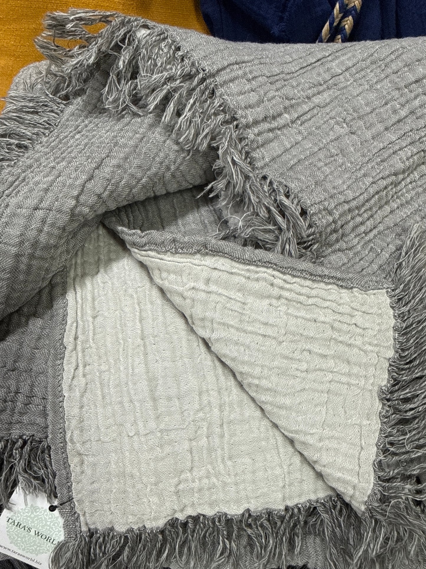 Baran Throw Grey